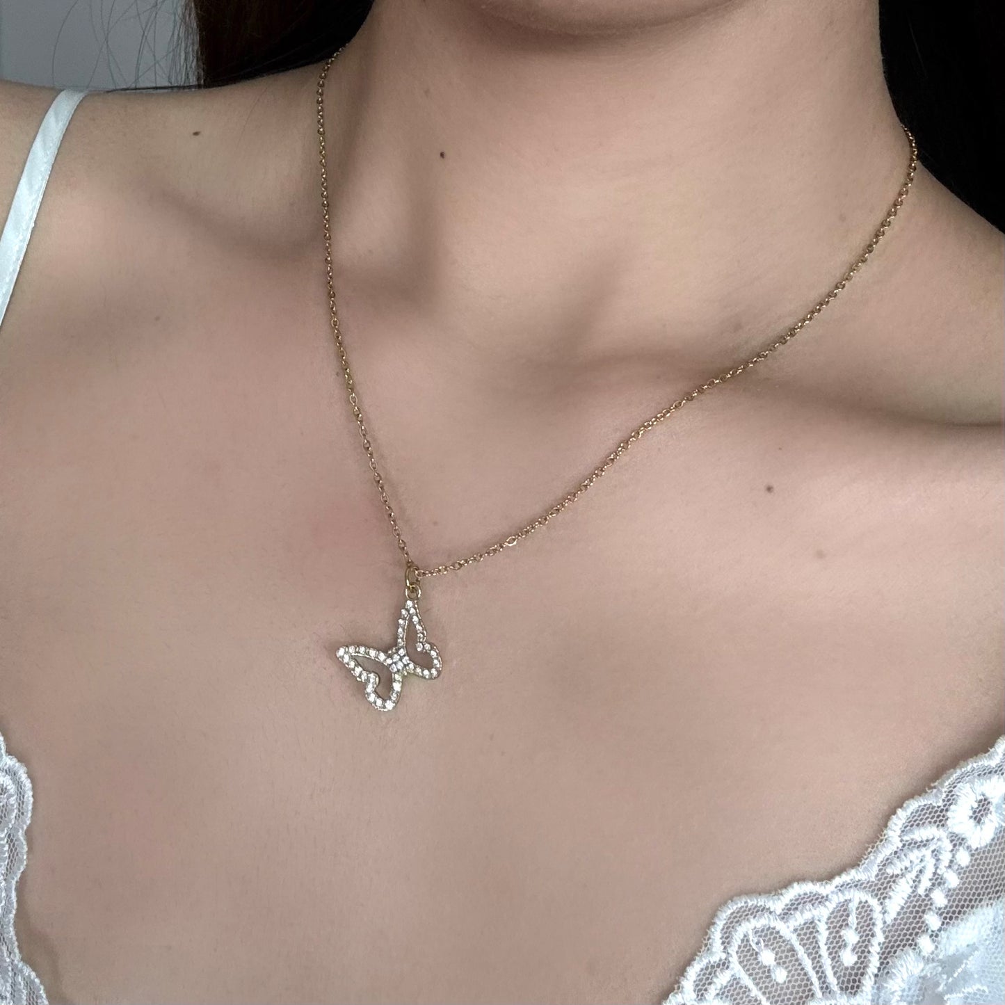 Collar Fly