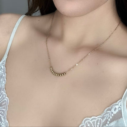 Collar Elara