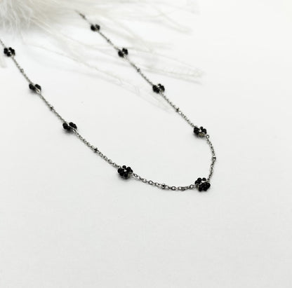 Collar Roses