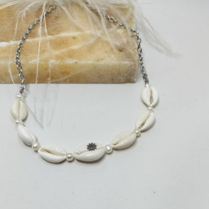 Collar Beachside