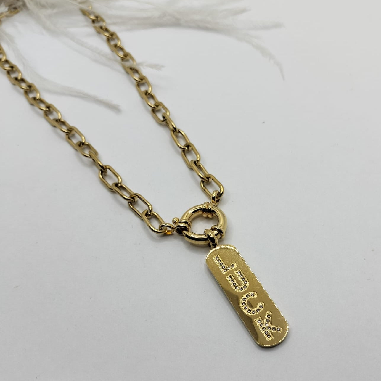 Cadena Luck